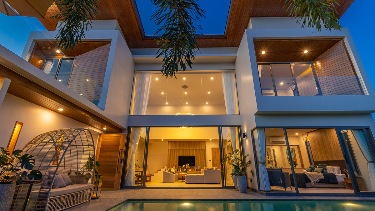 Tropical contemporary 3 bedroom Villa